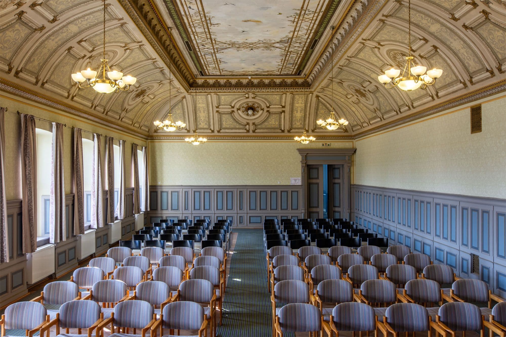 Sala Festivă///Fostul Institut Franciscan logo